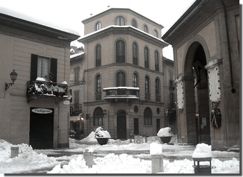 Foto di Piazza XX Settembre con la neve